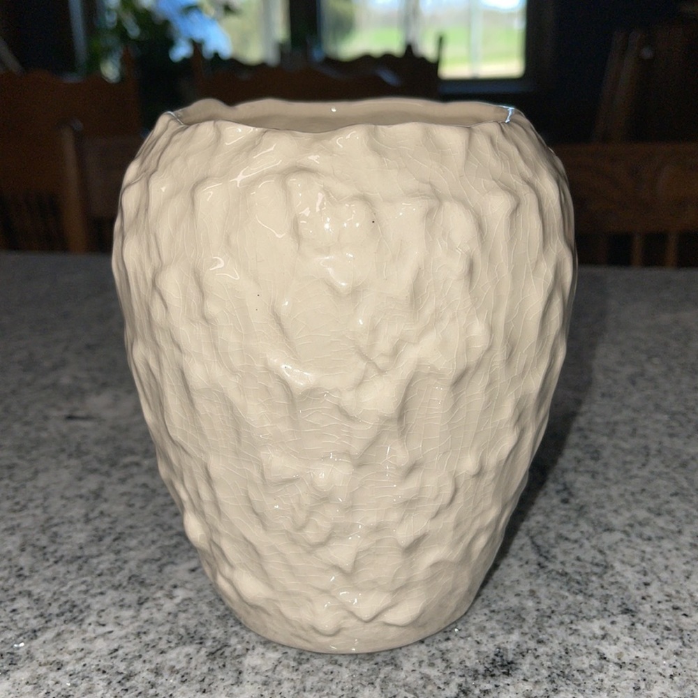 - 5 3/4” Tall Off White Glass Vase